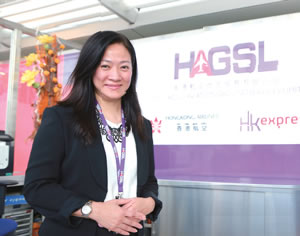 HAGSL總經理陳麗雯表示有志於投考機艙服務員的年輕人,不妨先累積兩年地勤服務經驗,以提高晉升機會。