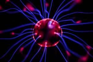 宇宙充滿這矛盾、錯誤、虛幻,這些東西是非實在的,卻又客觀存在,當進入意識之中就會出現幻覺(Hallucination)。