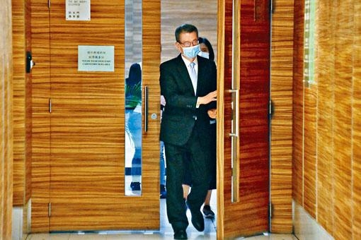 陳茂波籲社會在經濟困難時擱置爭議。