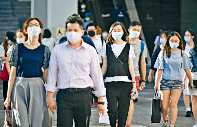 對於香港何時能復甦,陳茂波指要視乎疫情及中美形勢。
