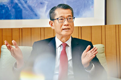 財爺陳茂波昨在網誌呼籲各界暫時放下矛盾,聚焦應對經濟難題。