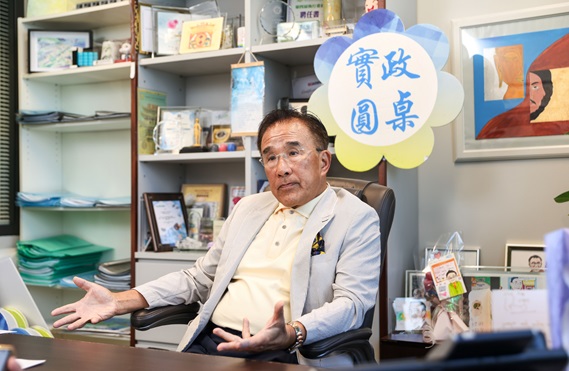 安老服務協會名譽會長田北辰指，售價高昂及使用不便，阻礙樂齡科技產品「落地」。